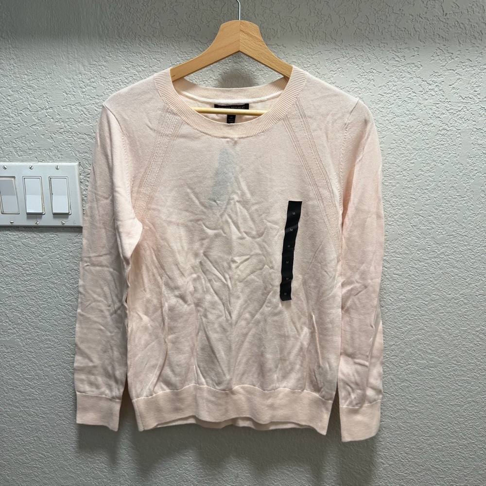 Banana Republic Women's Light Pink Crewneck Sweater